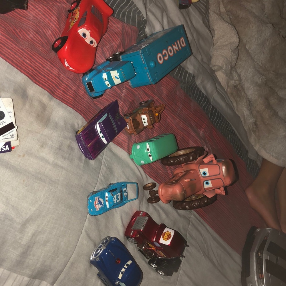 CARS THE MOVIE HERES ALL THE CHARACTERS IN CARS...